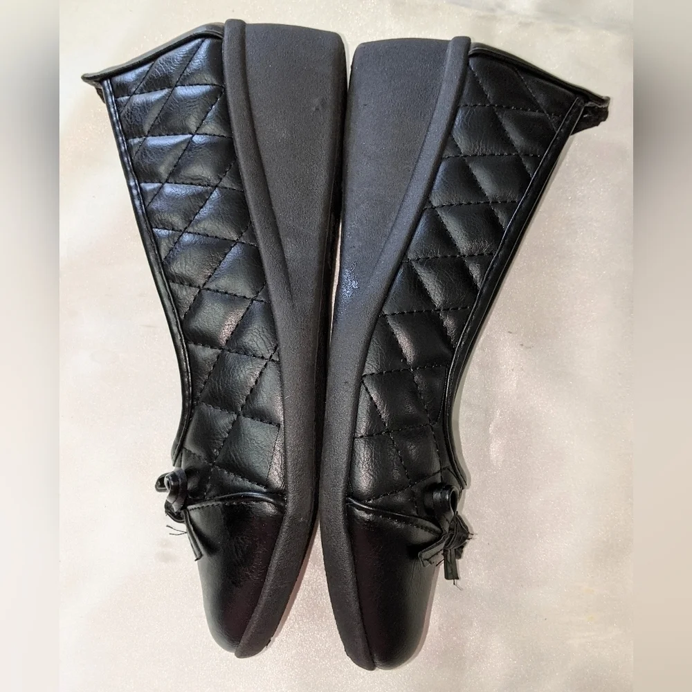 Rasolli Women's Wedge Heels Shoes Black Quilted Size 8.5 Comfit Technology